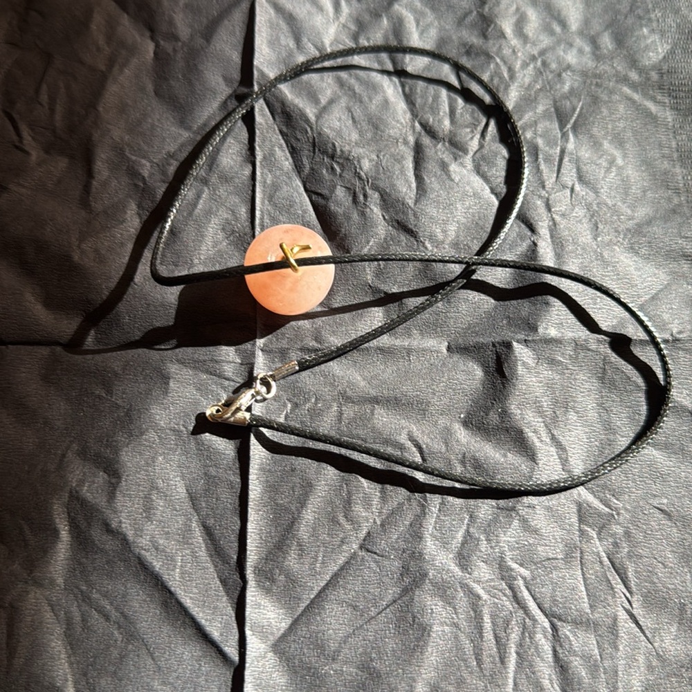 Natural apple shape pink Jade Christmas Gift - Picture 4 of 5